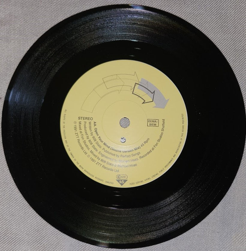 Miniaturbild: 808 State - Lift / Open Your Mind (7", Single, Lab) (ZTT, ZTT)