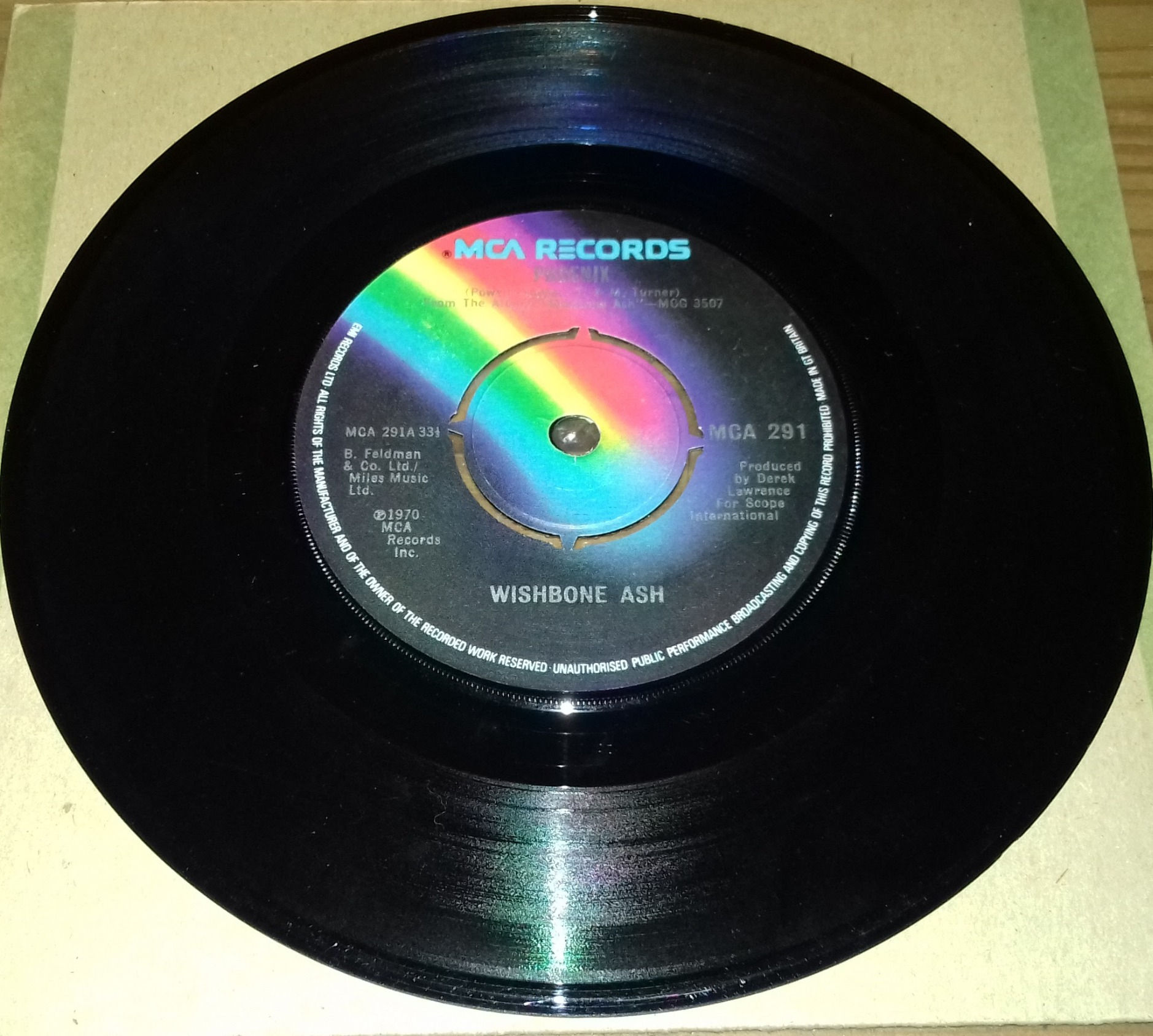 Wishbone Ash - Blowin' Free Including Phoenix And Jailbait (7", Single) (MCA Rec