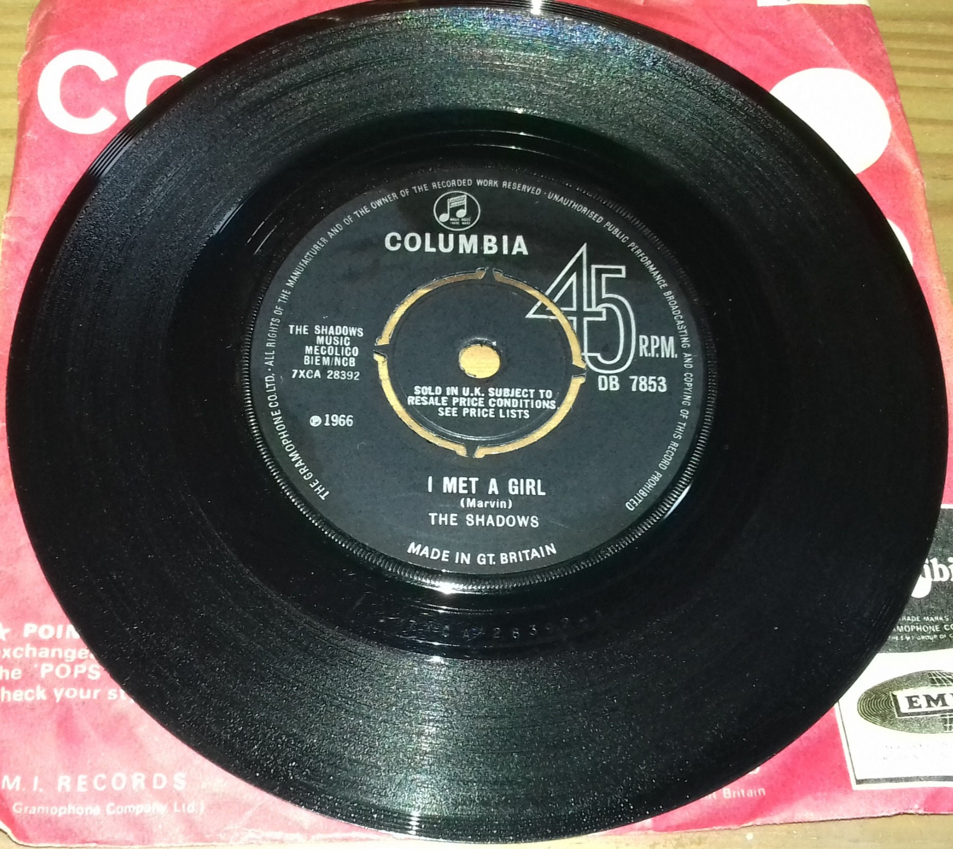 The Shadows - I Met A Girl (7", Single) (Columbia)