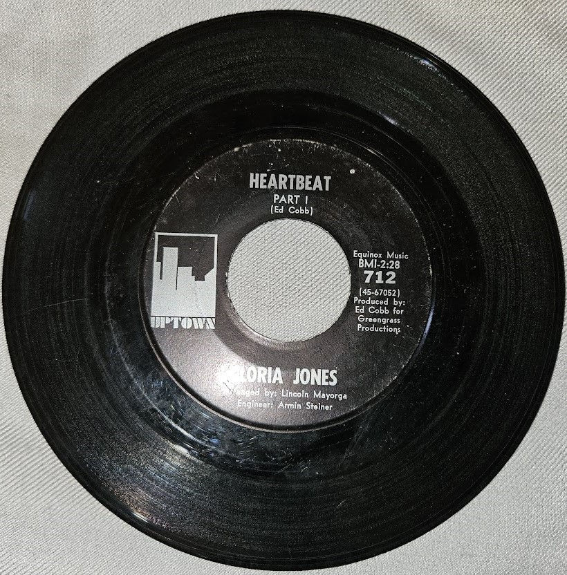Gloria Jones - Heartbeat (7") (Uptown (2))