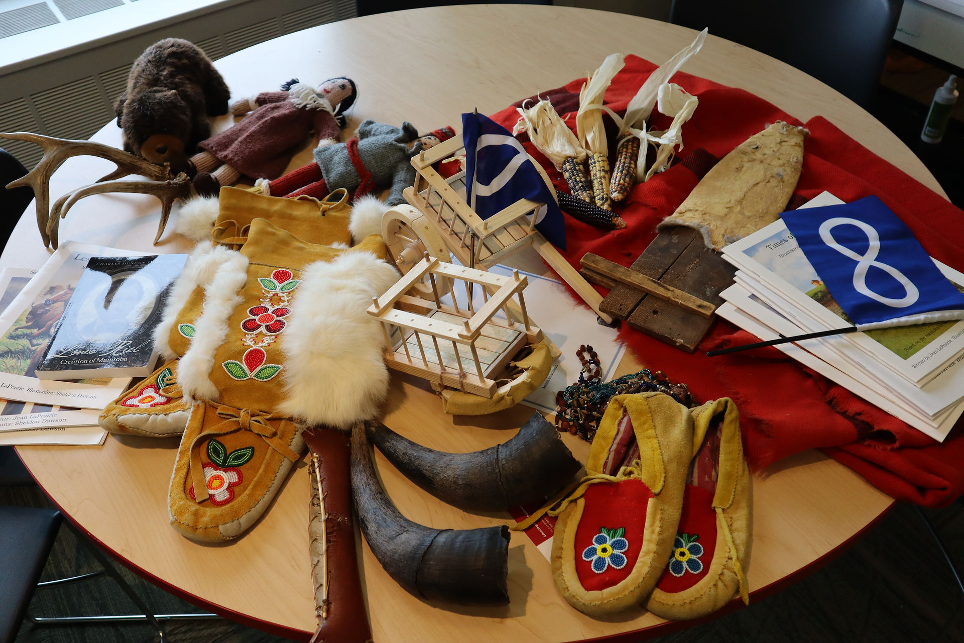 Table of Métis cultural items