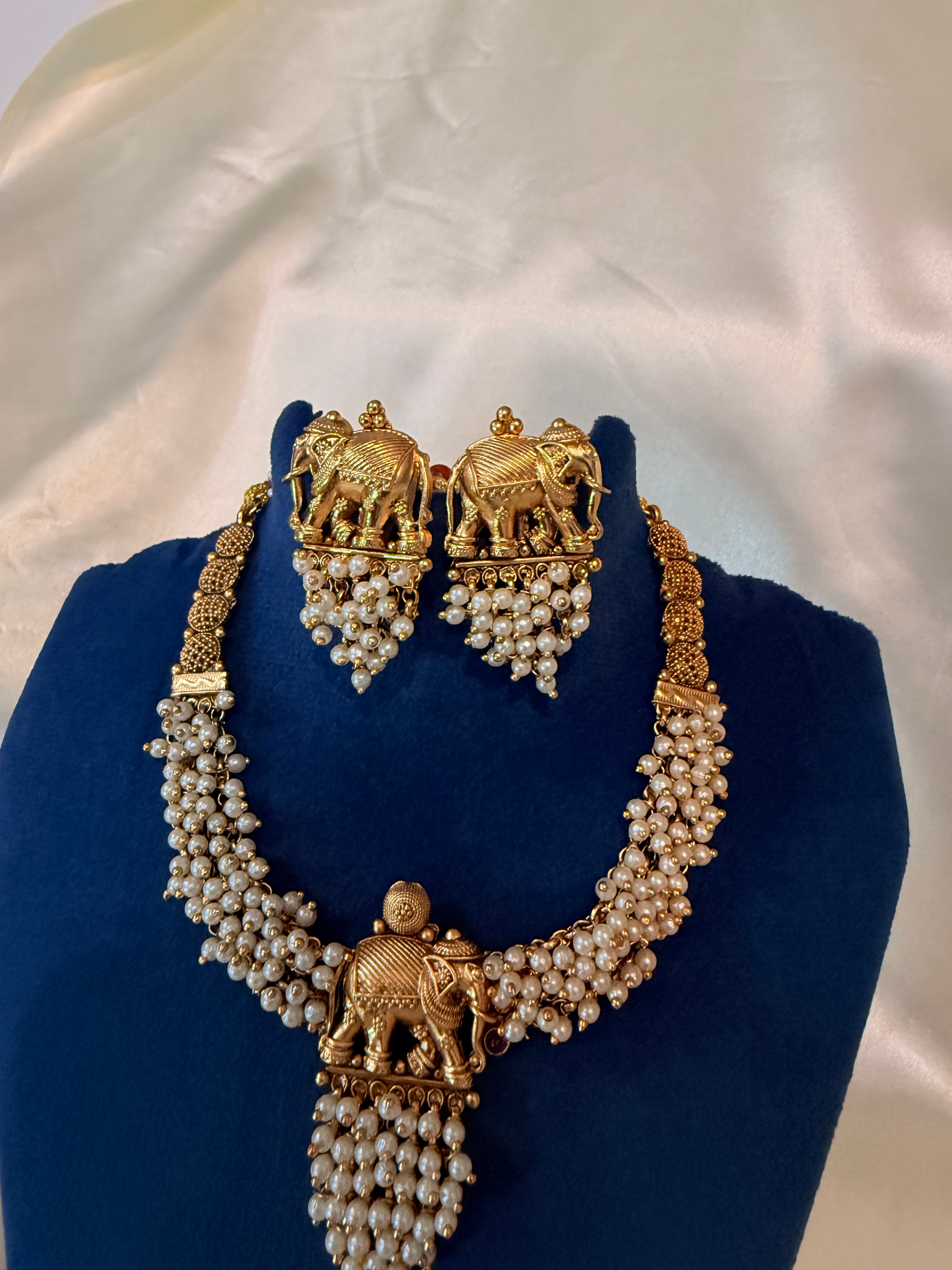 LP0N20 pearl cute elephant Neckpiece