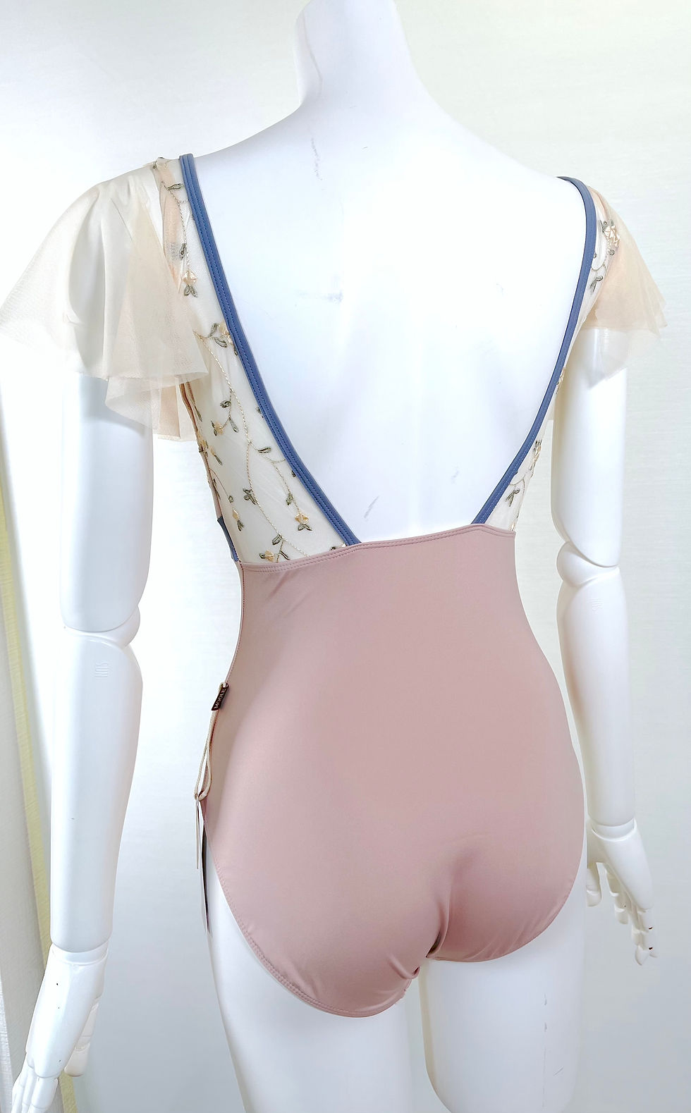 サムネイル： 【MooleDance】フリル袖刺繍レオタード(111)