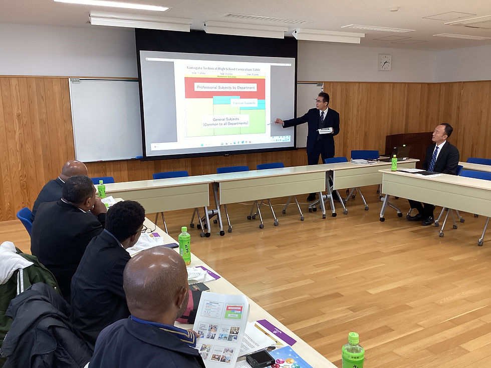 本校の教育内容をご説明いたしました