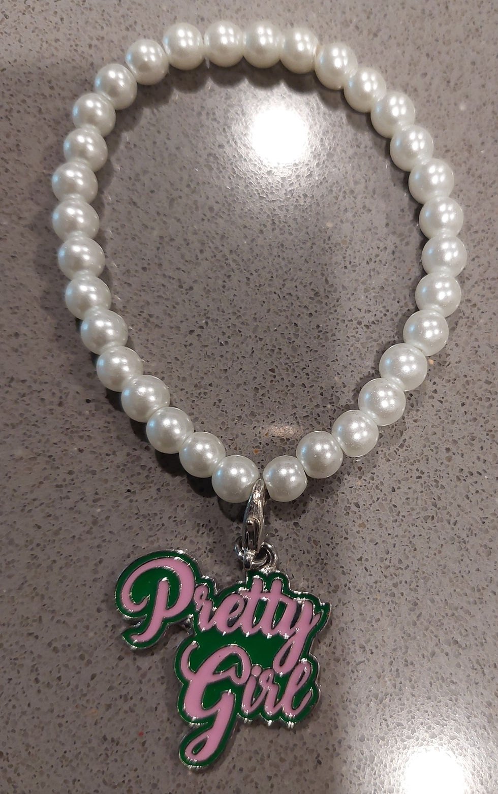 Stretch Pretty Girl Pearl Bracelet