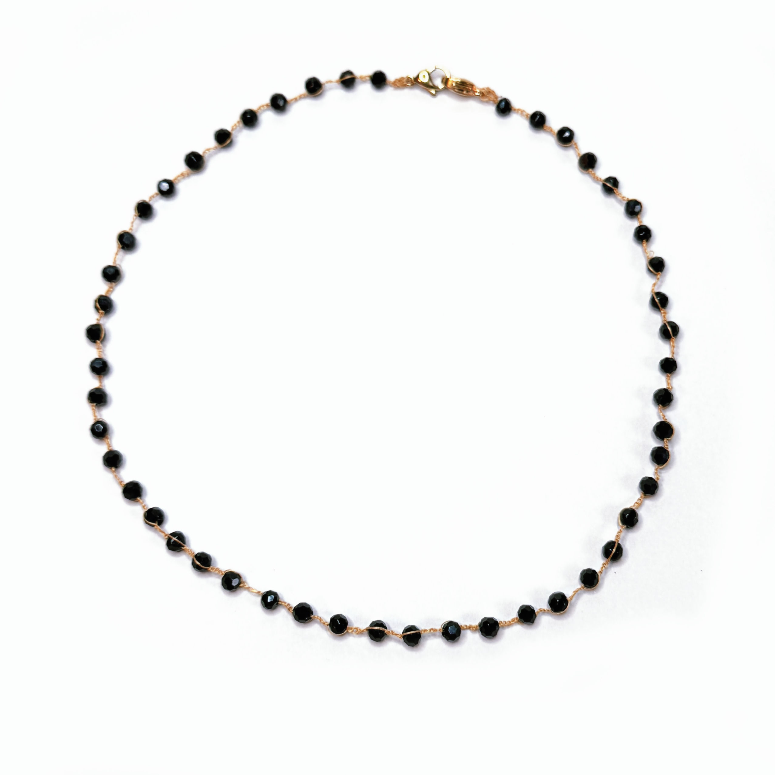 Midnight Flow – Fine Thread Necklace