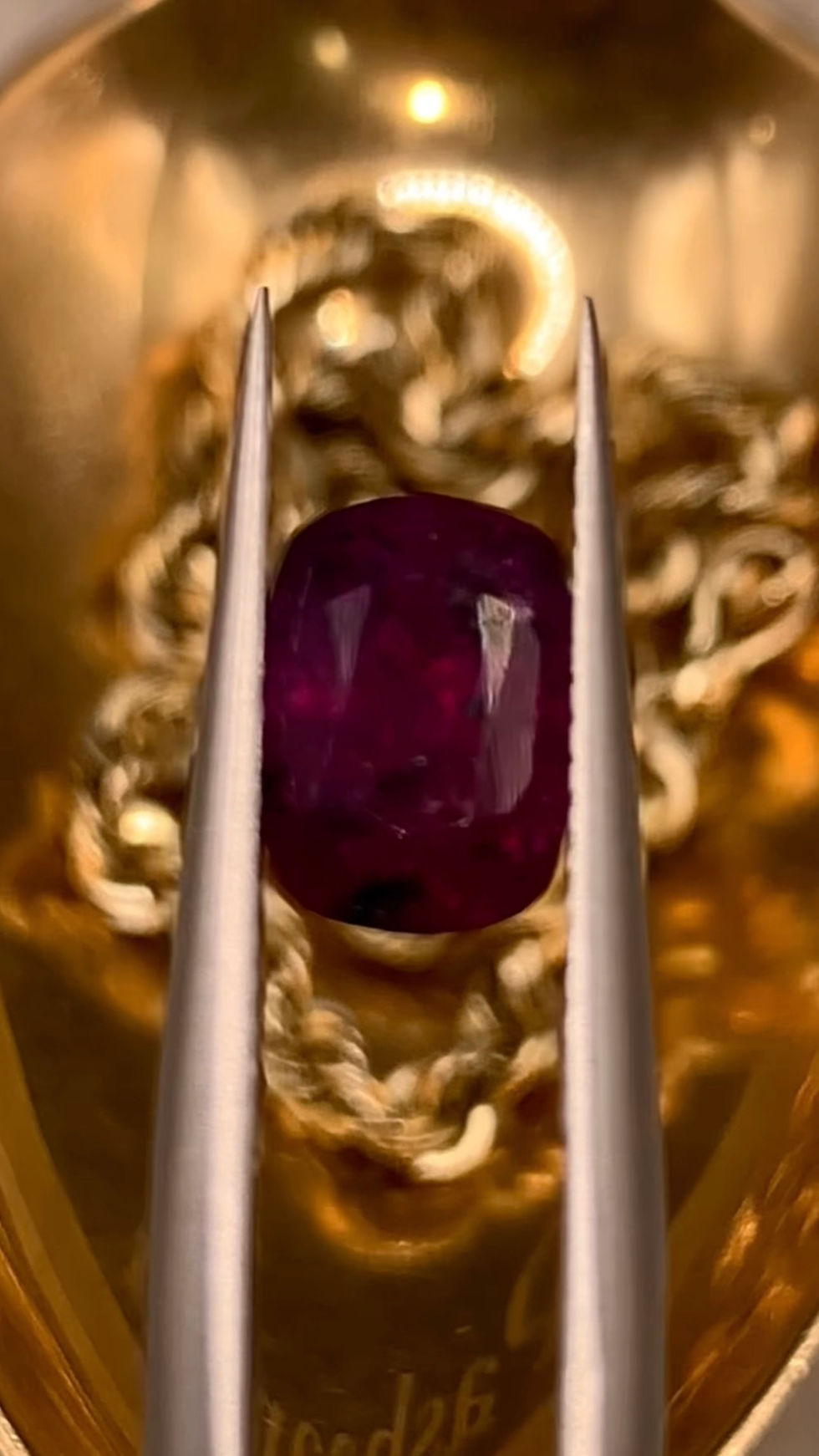 Thumbnail: 2.0Ct Natural Unheated Rare Sovereign Kashmir Ruby