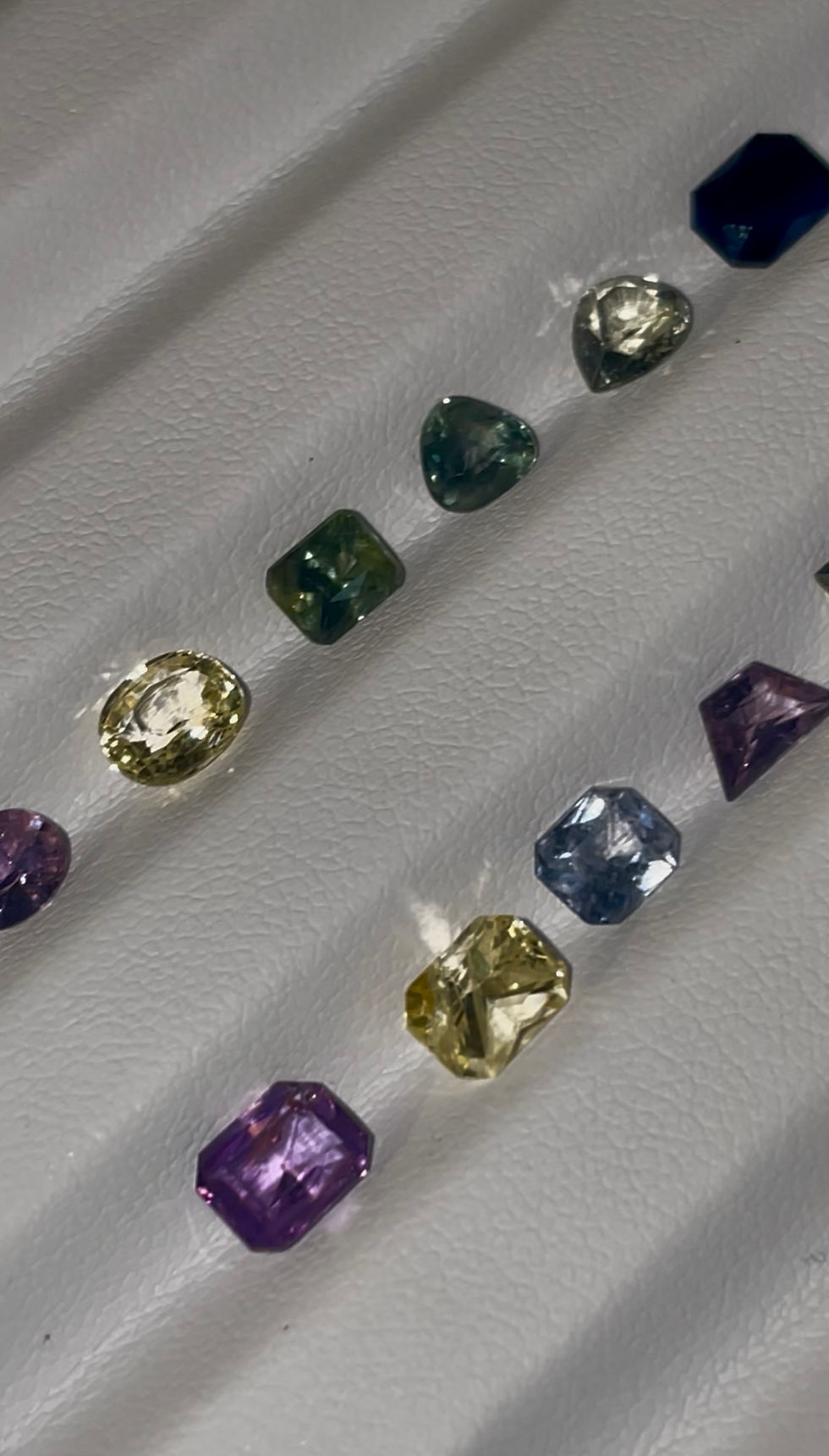 Gorgeous Natural Sapphire Wholesale Lot From Sri Lanka (12.6Ctw)