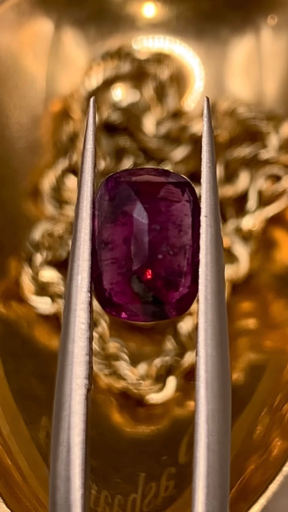 Thumbnail: 2.0Ct Natural Unheated Rare Sovereign Kashmir Ruby