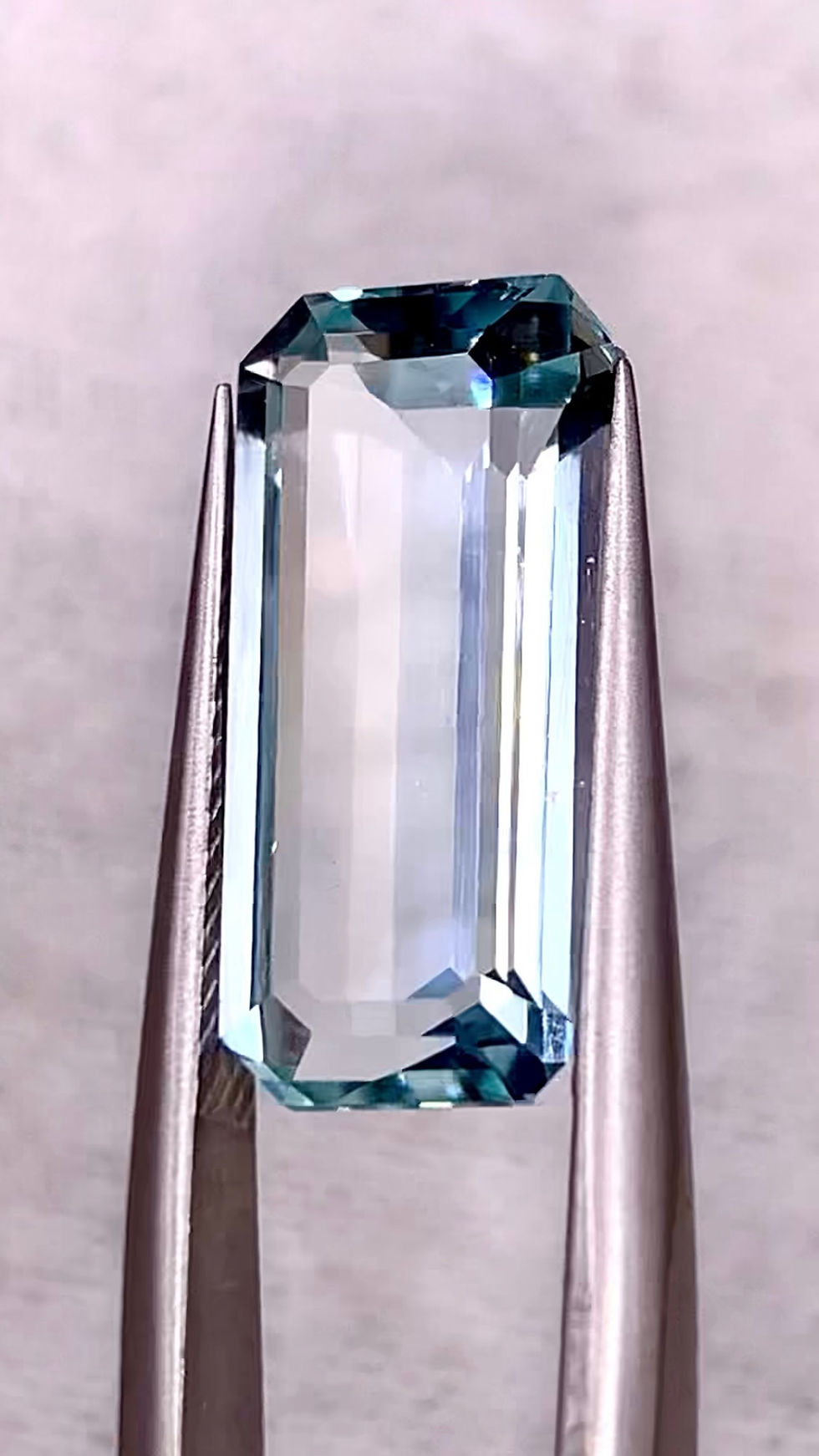 Thumbnail: 6.69Ct Natural Icy Blue Aquamarine