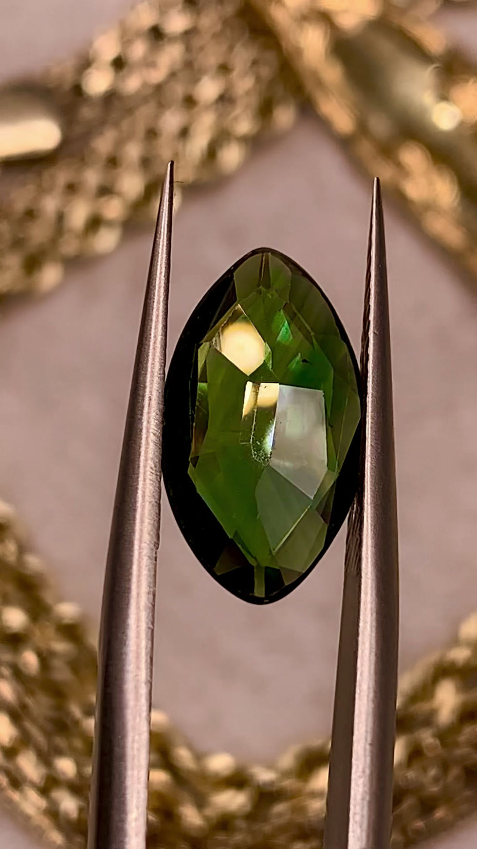 Thumbnail: 3.03Ct Natural Exquisite Green Sapphire