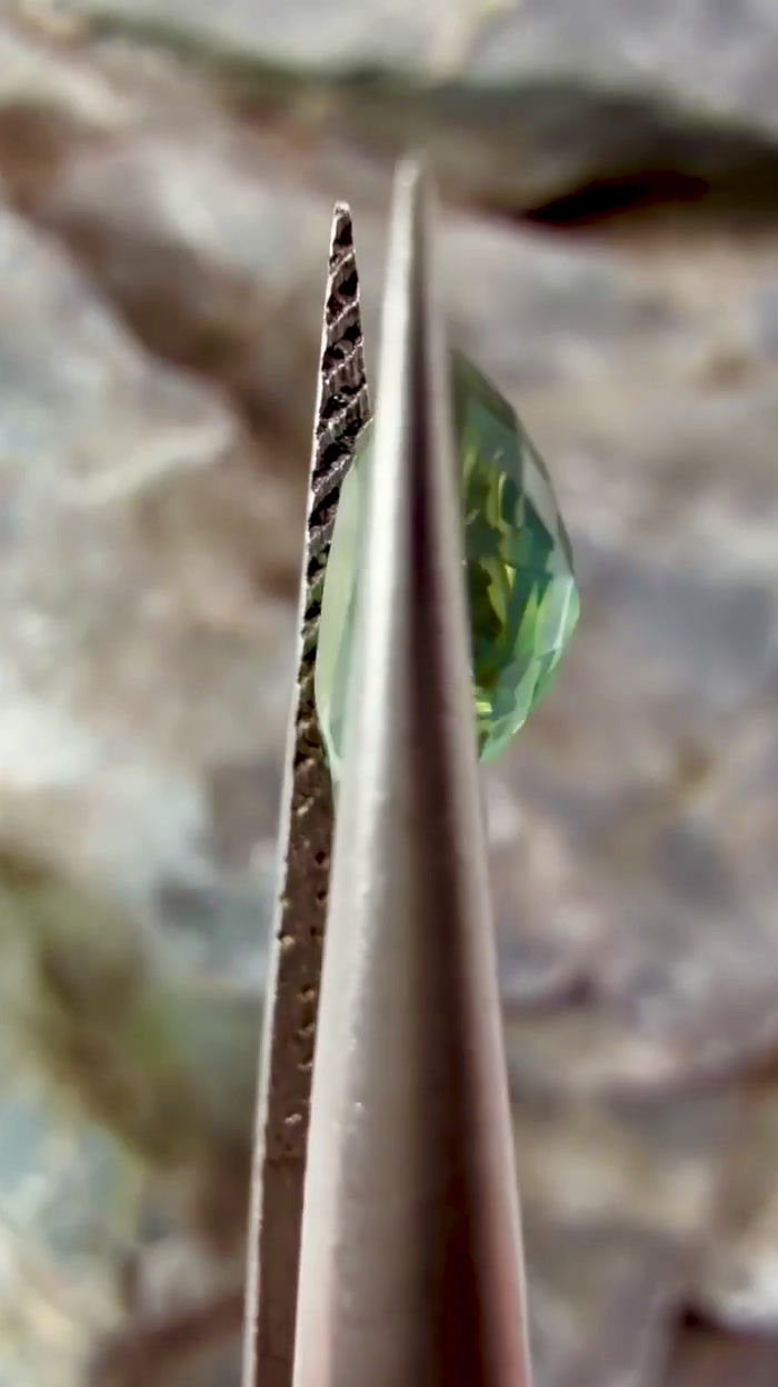 Thumbnail: 1.08Ct Natural Exquisite Green Sapphire