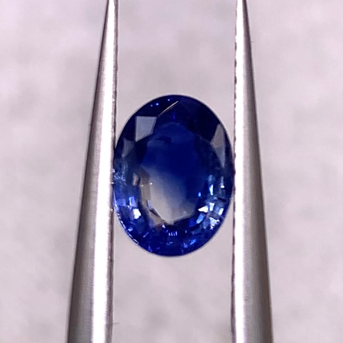 1.29Ct Natural Rare Bi Color Blue & White Sapphire