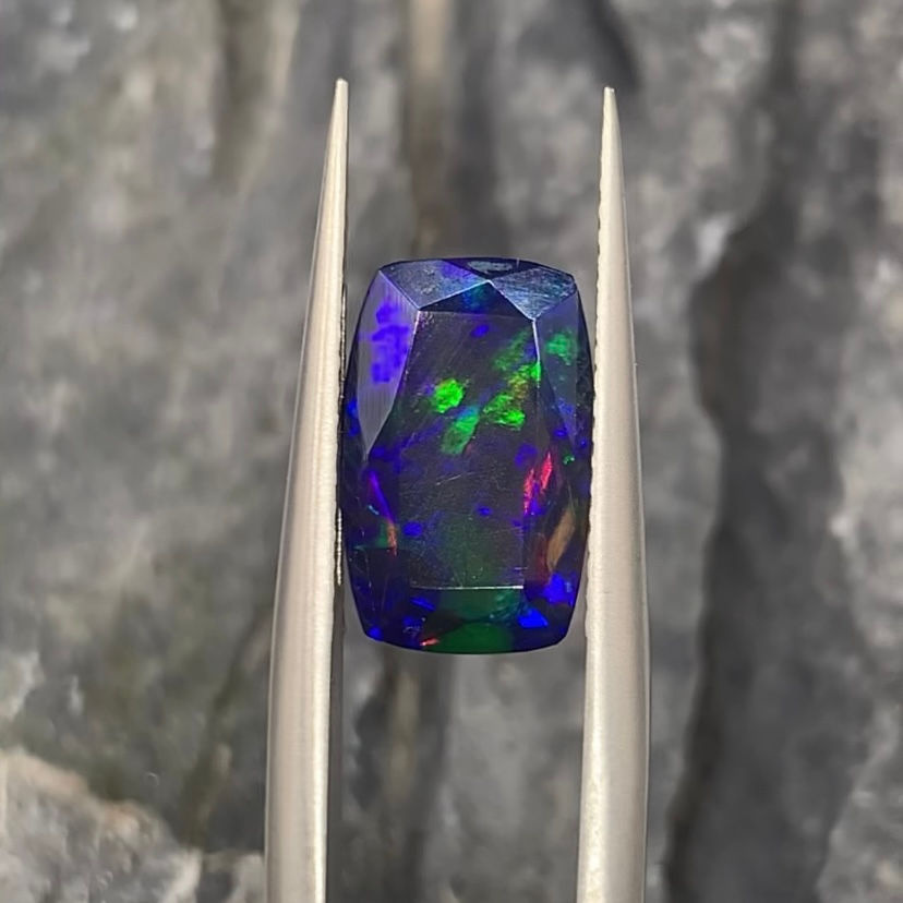 Thumbnail: Earth Mined 1.9Ct Natural Ethiopian Opal