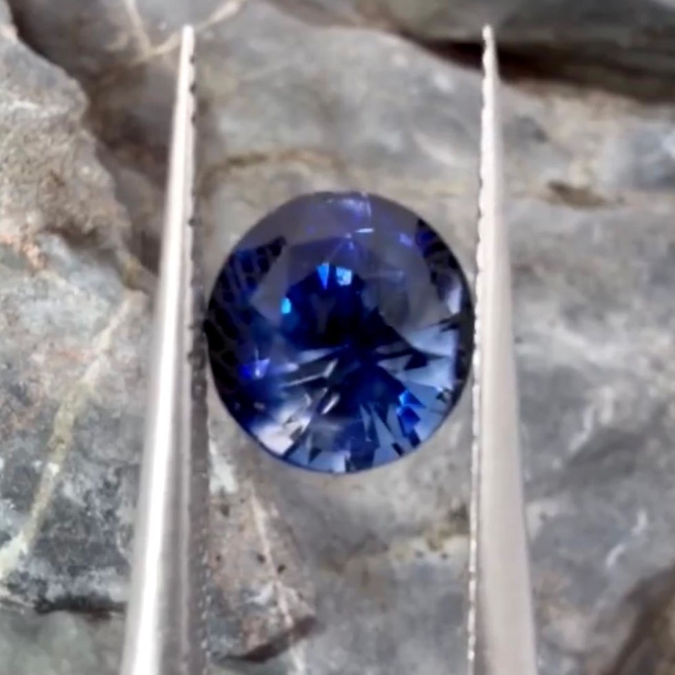 Thumbnail: 1.93Ct Natural Unheated Royal Bi-Color Sapphire