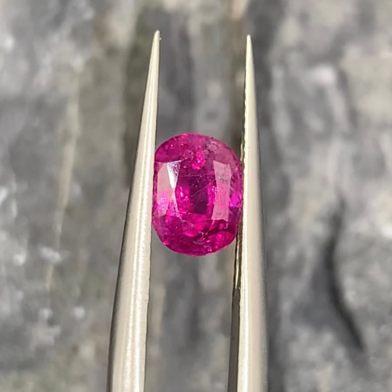 Thumbnail: 0.98Ct Natural Unheated Vivid Red Afghan Ruby 