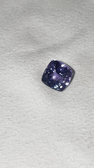 Thumbnail: 8.06Ct Natural Tanzanite (IGI Certified)