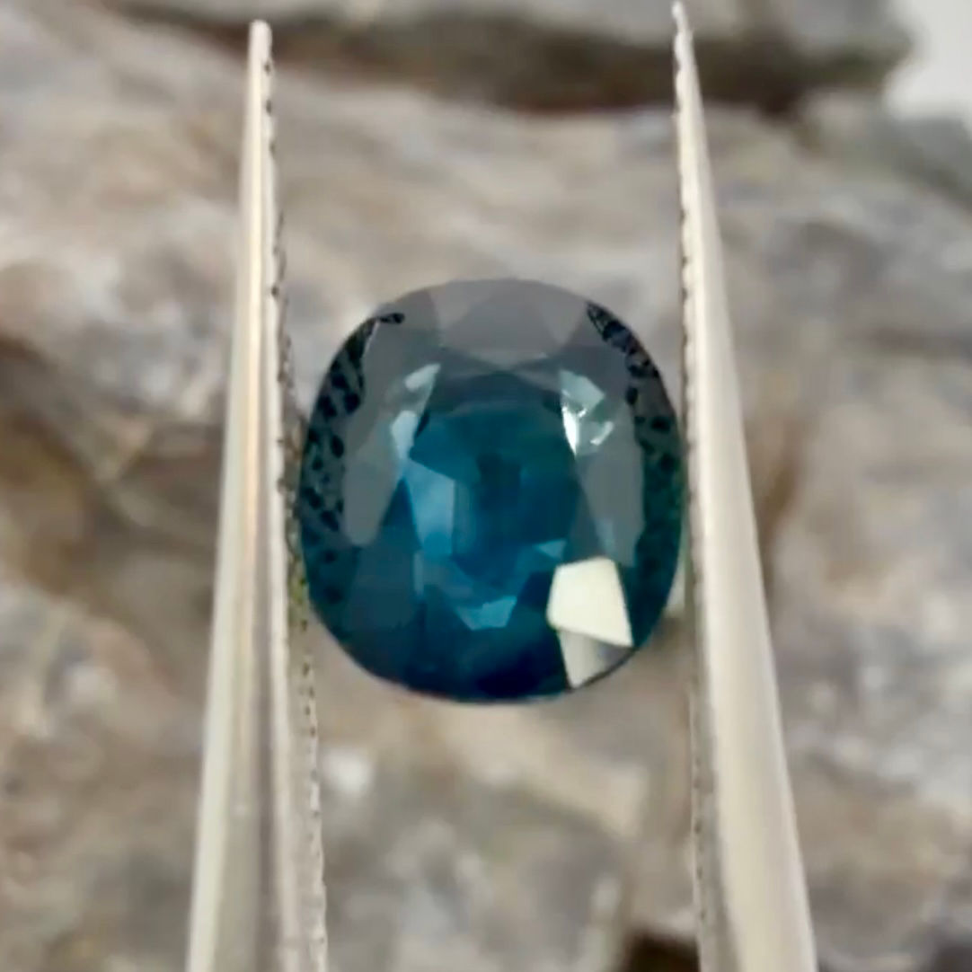 2.20Ct Natural Unheated Exquisite Teal Sapphire 