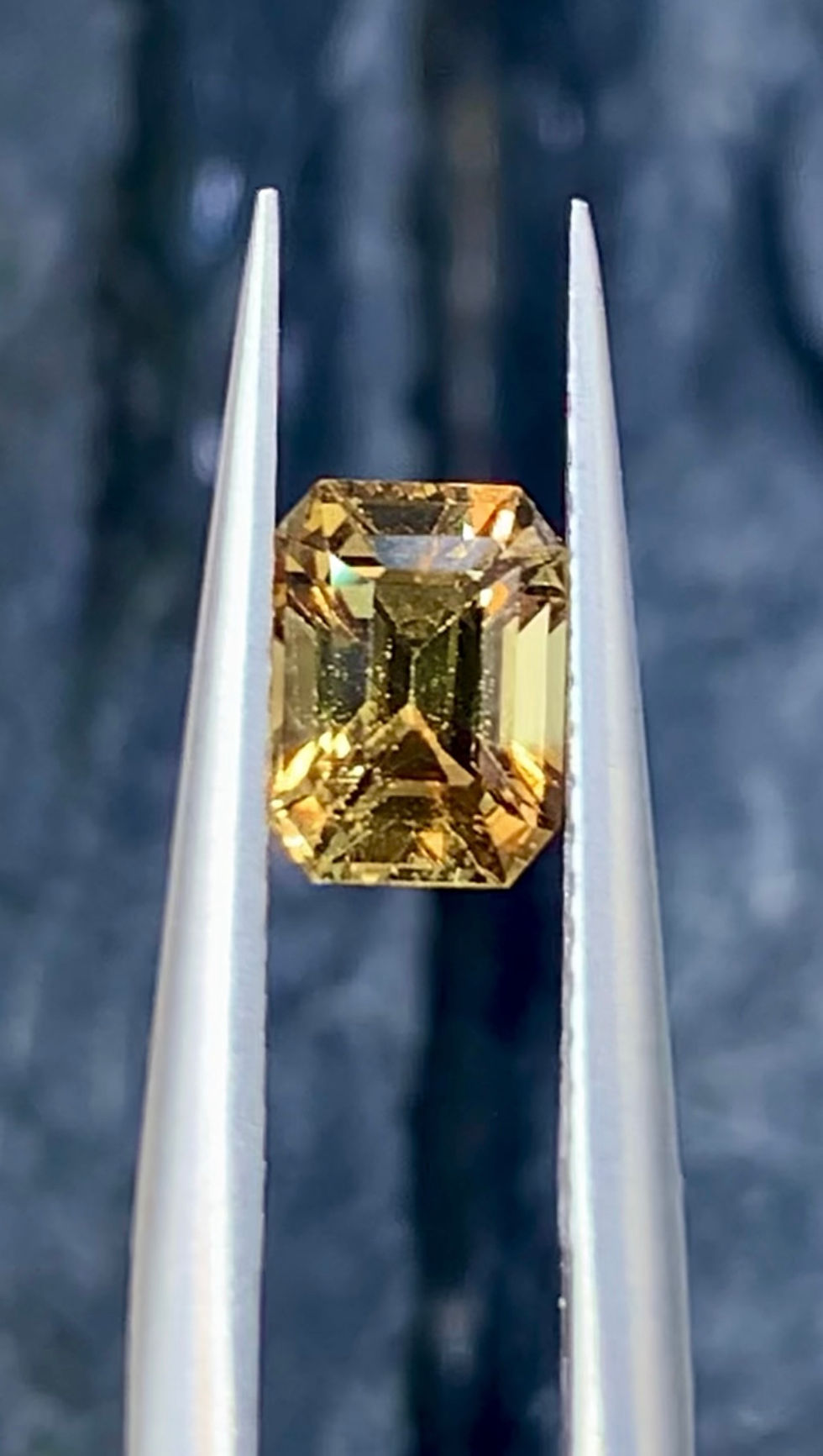 Thumbnail: 0.8Ct Natural Unheated Rare Color Changing Alexandrite