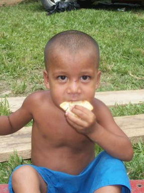 crianças passando necessidades extremas no sertão nordestino.jpg