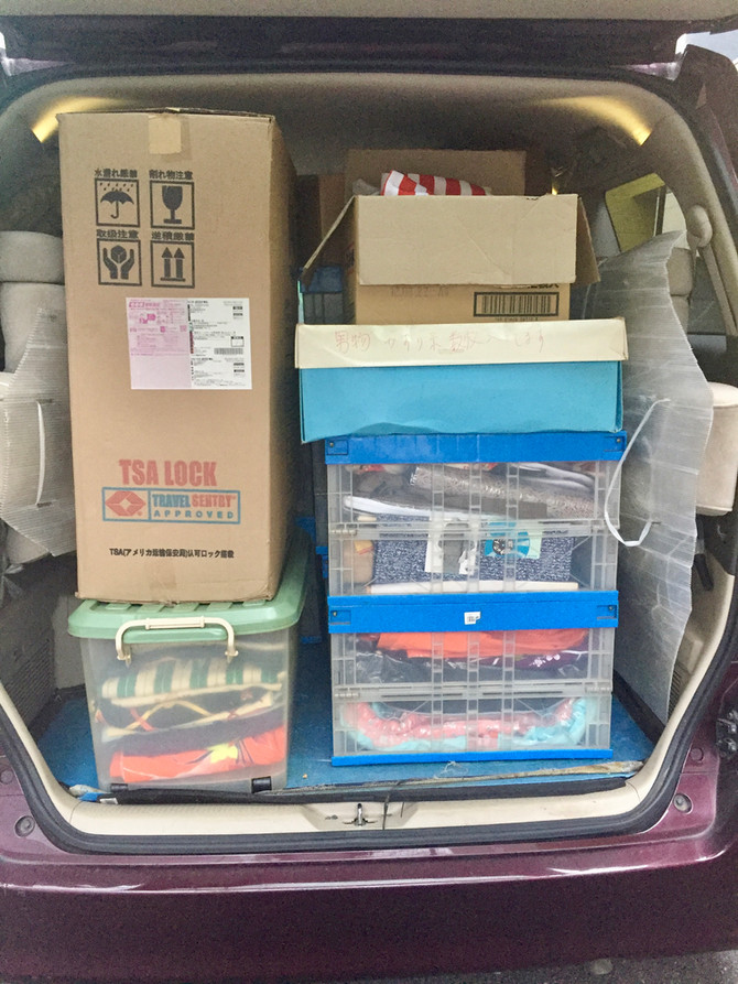 東京都西東京市のお客様から、箪笥四竿分のお着物をお買取させていただきました。