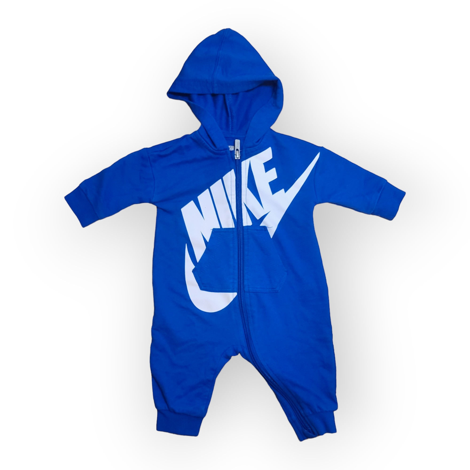 3 mois -NIKE- ensemble une pièce super qualité!