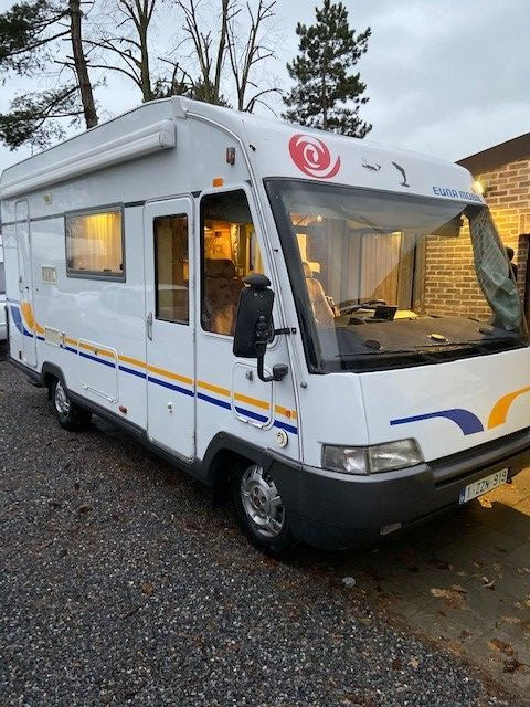 aanbod motorhomes & caravans