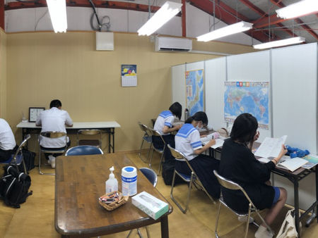 中3、学校帰りの自習始まりました。