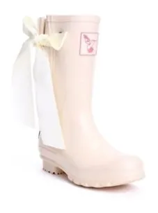 Embrace The Rain On Your Wedding Day