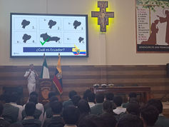 Conciencia marítima y liderazgo para bachilleres de Ibarra