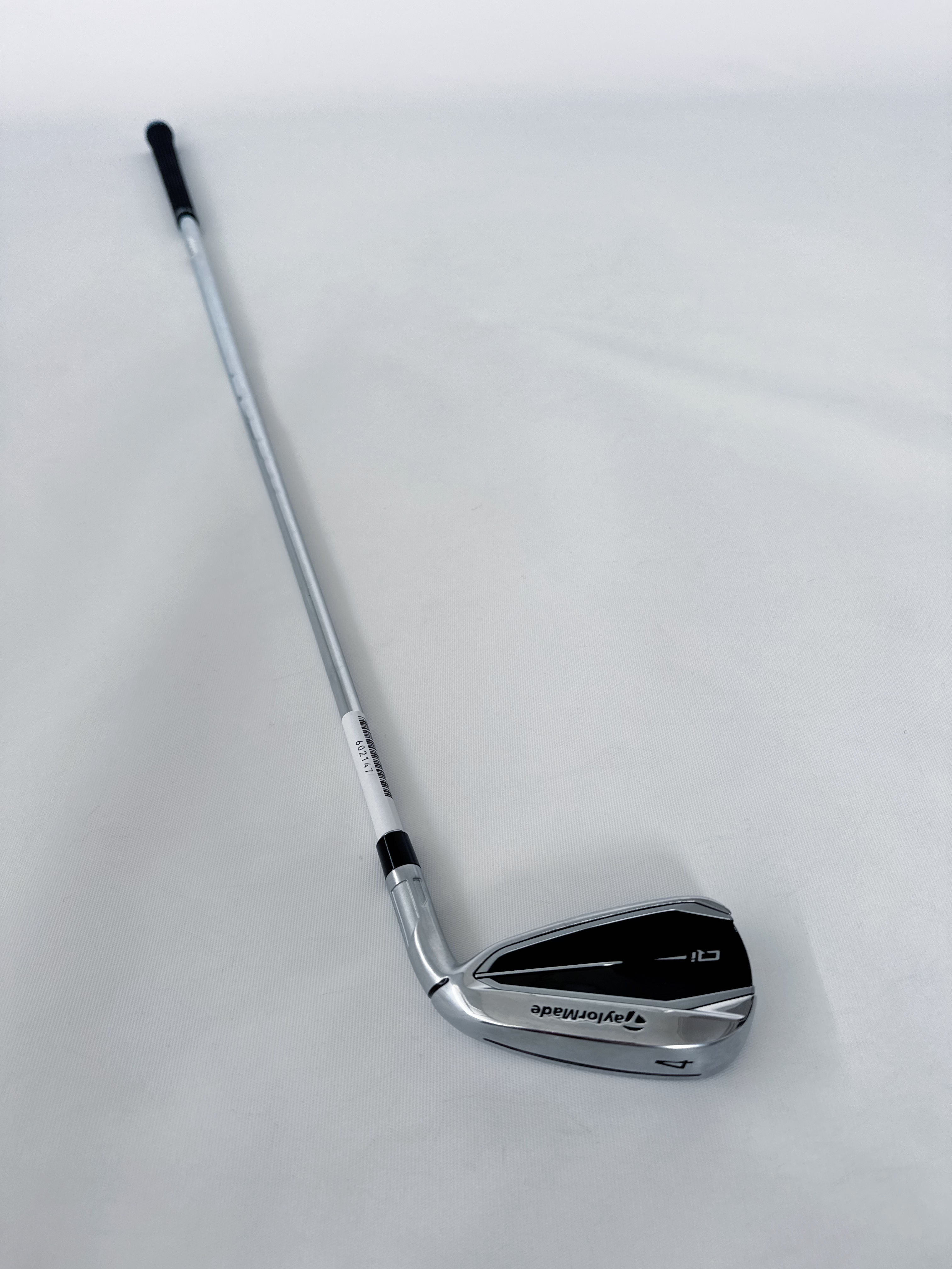 Taylormade Qi #4 iron RH(stiff)