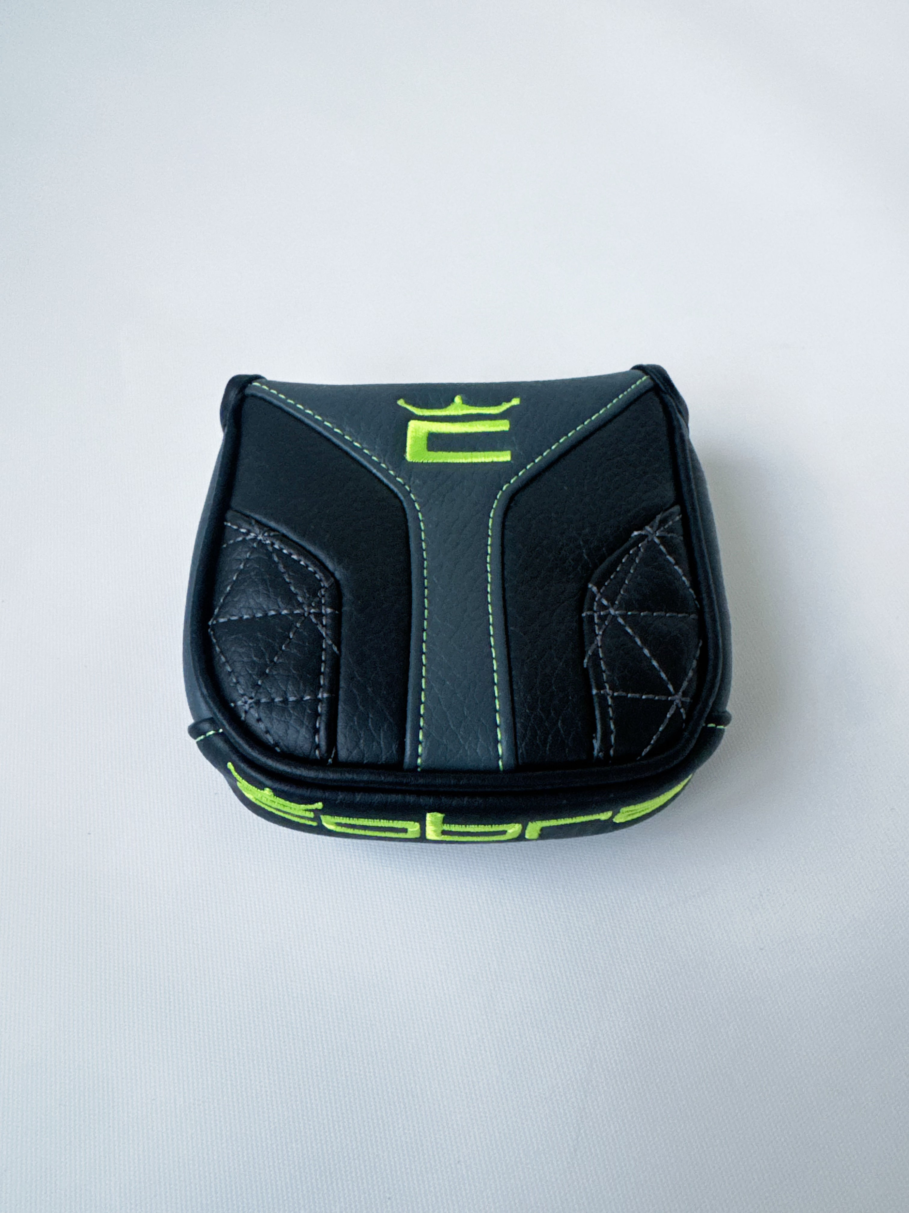 Cobra putter head cover 