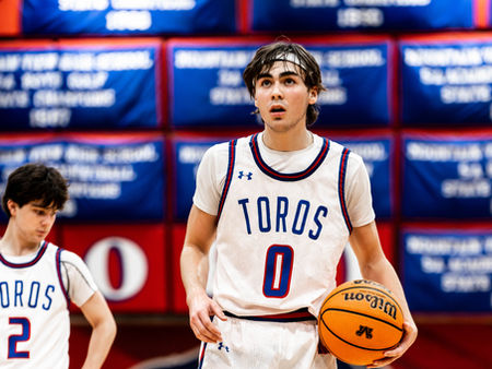 Mountain View Downs Mesa Behind 4th Quarter Surge