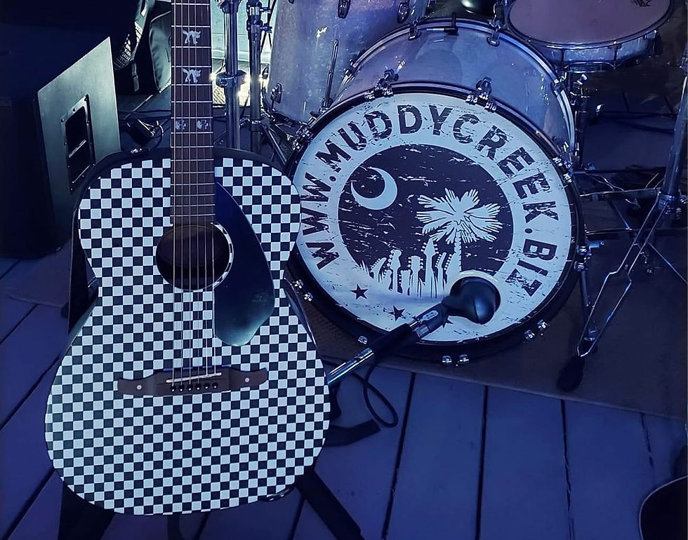 Live Music with Muddy Creek