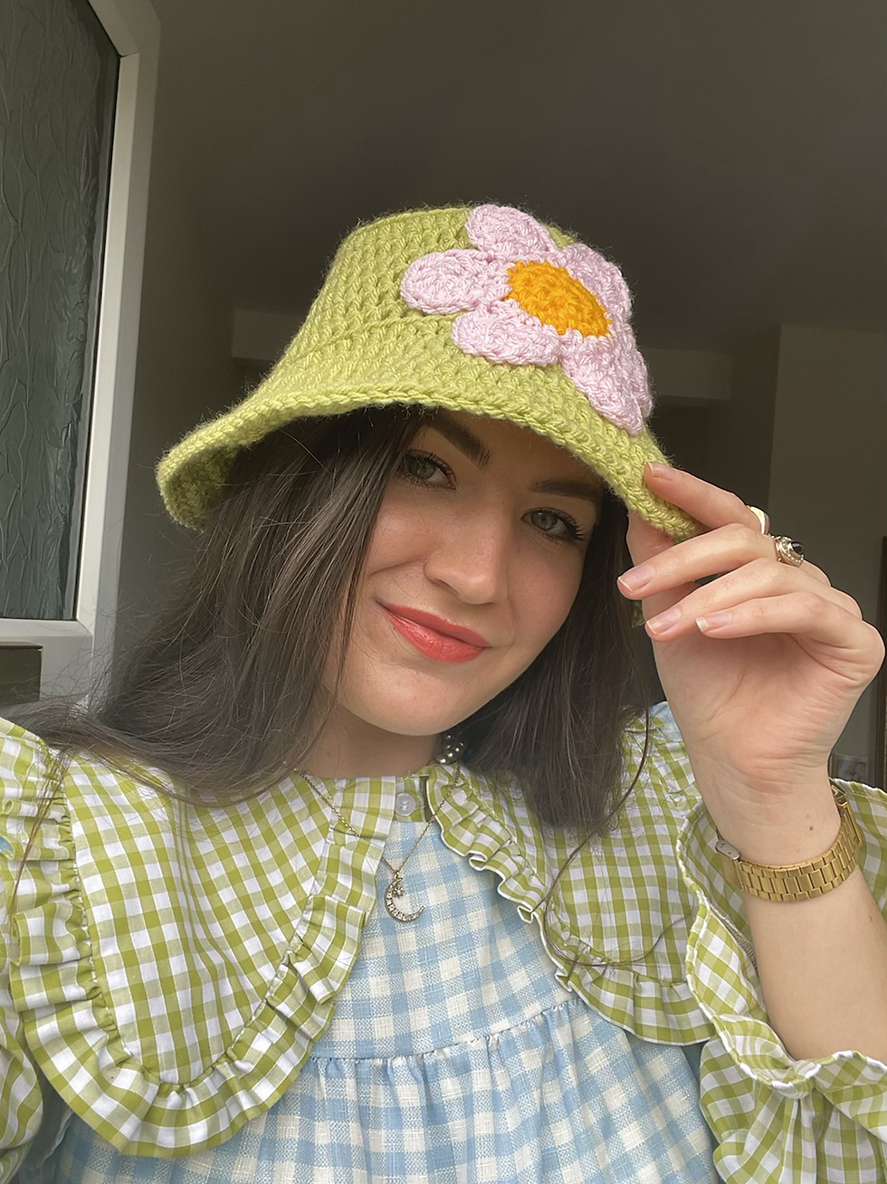 Thumbnail: Crocheted flower power hat