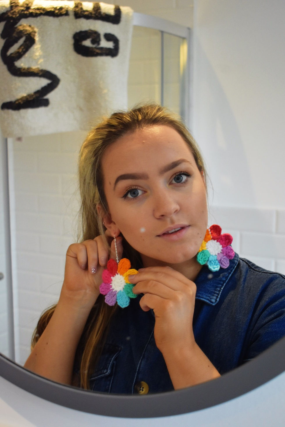 Thumbnail: Rainbow flower power earrings 