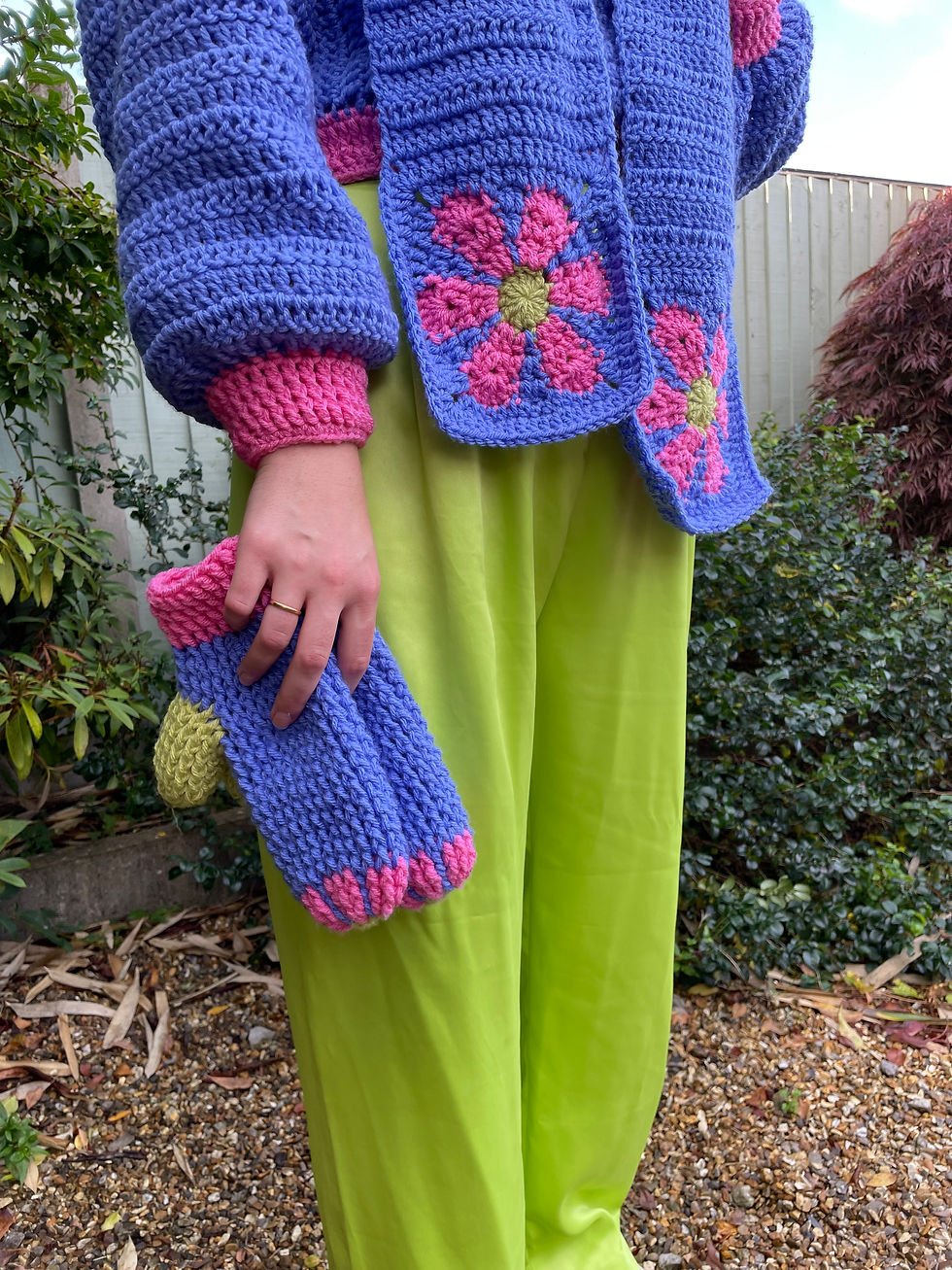 Thumbnail: Flower top blue and pink mittens