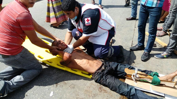 Lo arrollan por andar 'guarumo' en Cárdenas