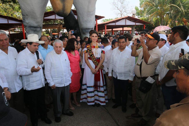 Cárdenas presente en inauguración de la Feria Tabasco 2017