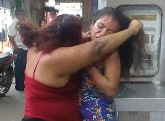 A golpes se disputan el amor de su 'chacal' en Cárdenas