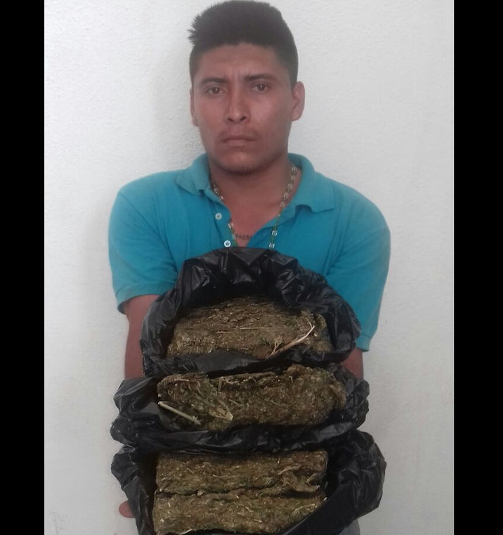 Detienen a sujeto con 3 paquetes de marihuana en Cárdenas