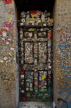 Verona Gum Door