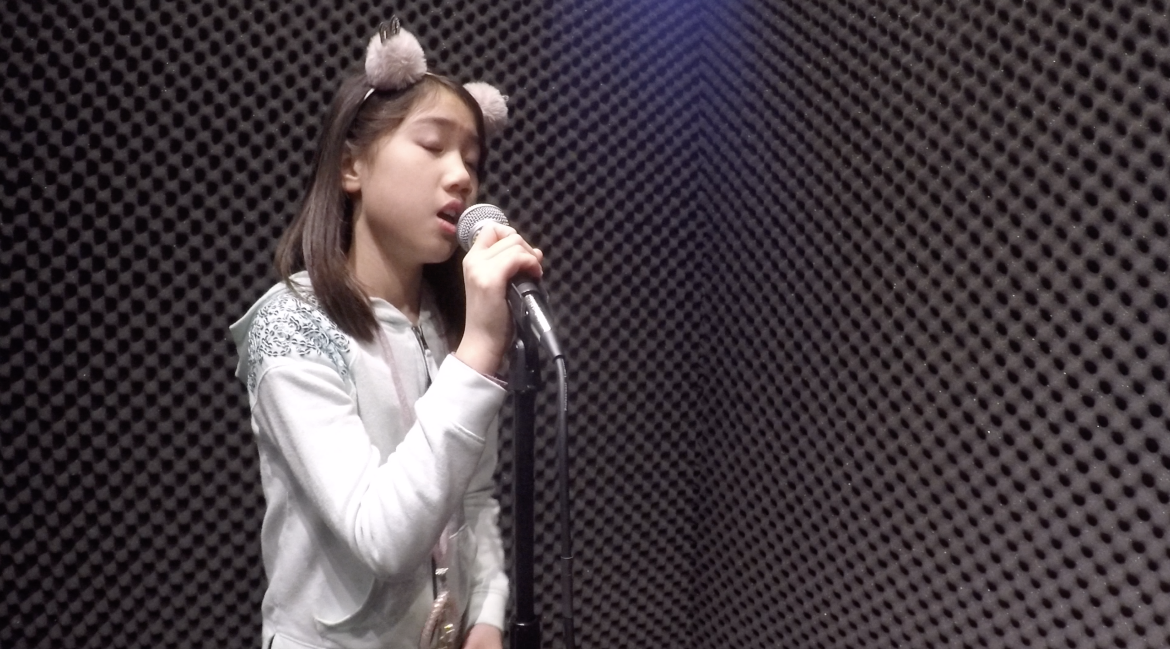 Calia Singing