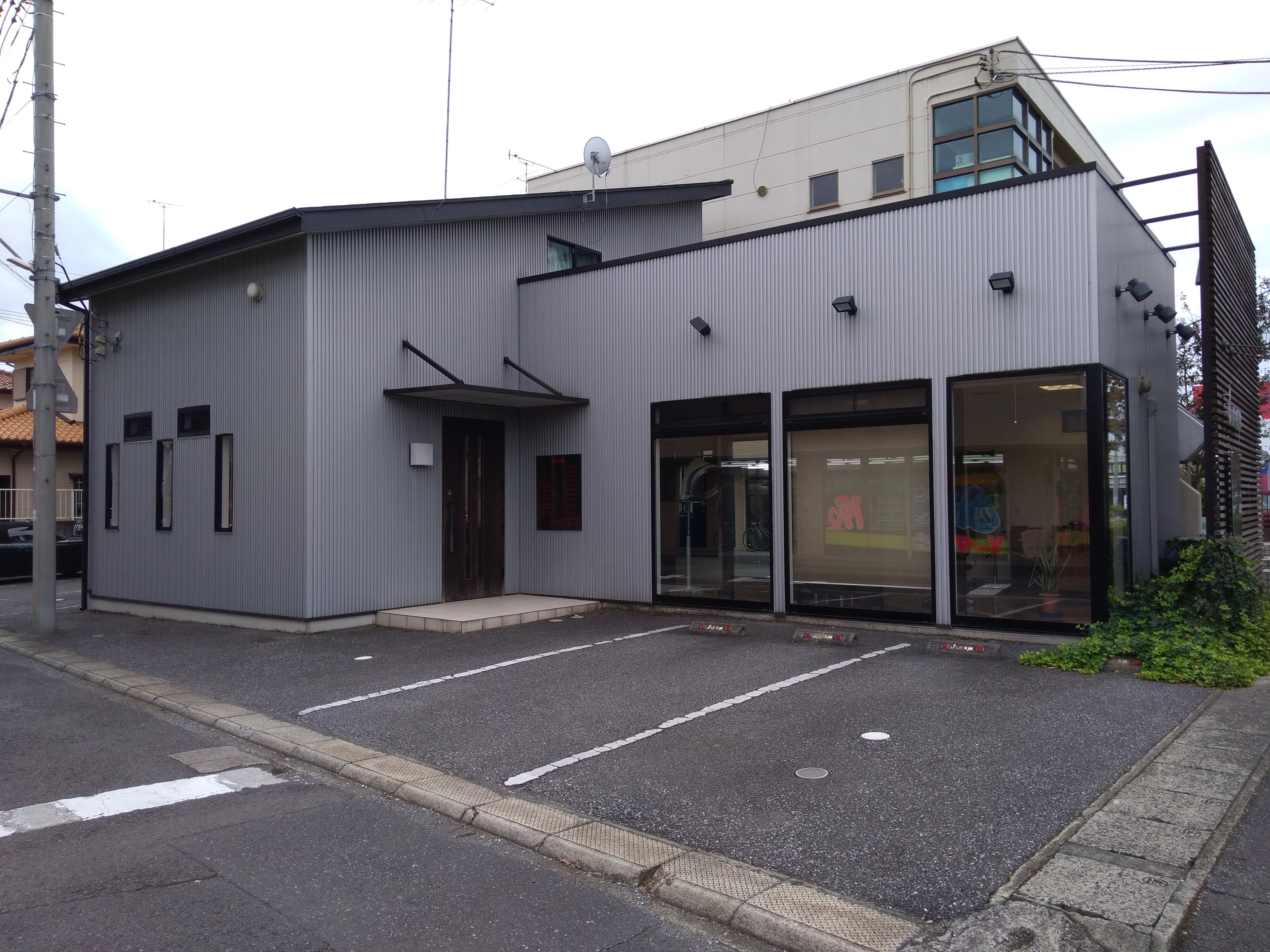 牛久市ヘアーサロン 理容室 ツイストパーマやヘナは牛久市のヘアーサロンjumpジャンプ