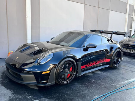 Key Factors to Consider When Choosing a Mobile Car Detailing Service