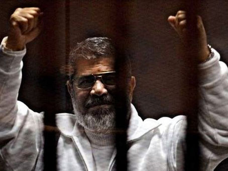 عاجل/ وفاة الدكتور محمد مرسي رئيس الجمهورية المصرية السابق، أول رئيس منتخب ديمقراطيا في تاريخ مصر