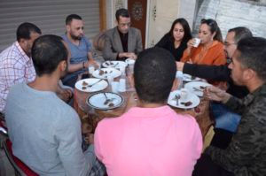 الطاقم الساهر على إنجاح عملية الإفطار