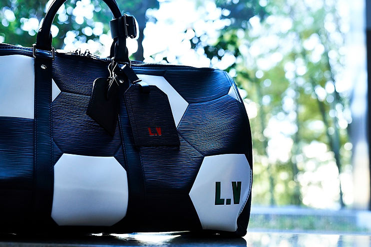 LOUIS VUITTON ルイヴィトン キーポル50 働か モノグラムグラフィティ
