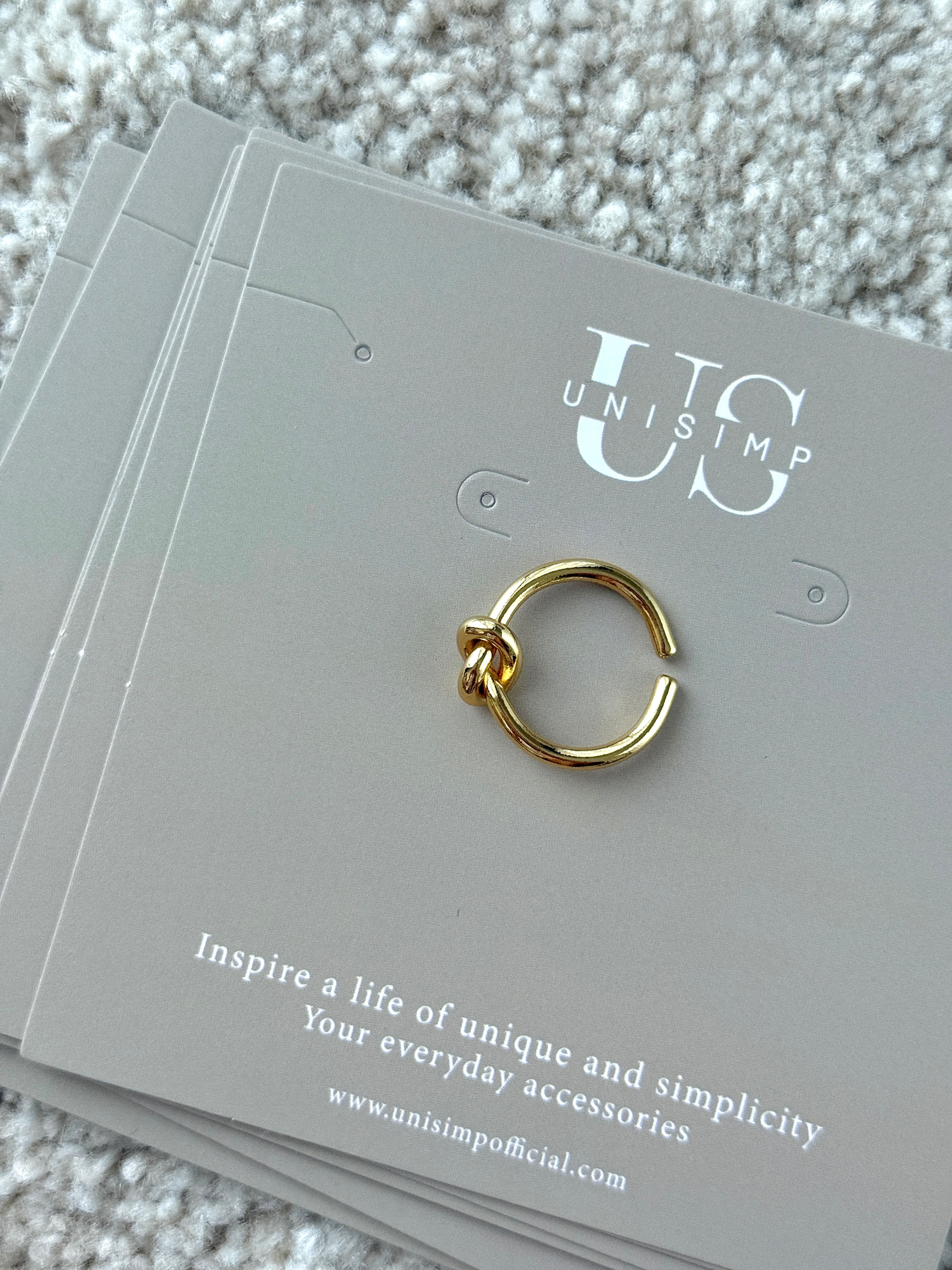 Knot Hoop Ring in gold