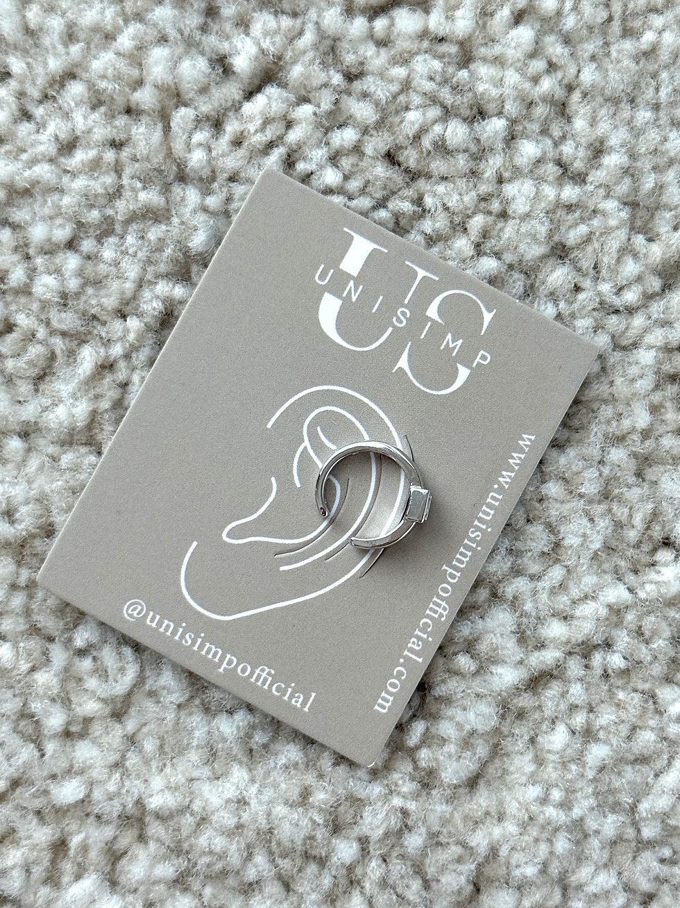 Thumbnail: Zircon Ear Cuff in silver